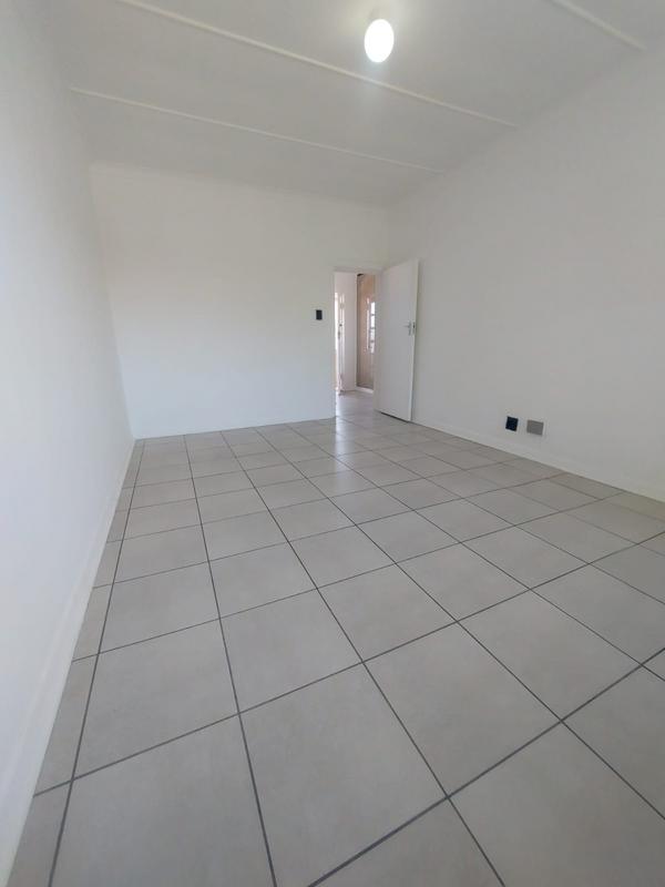 To Let 0 Bedroom Property for Rent in Goodwood Central Western Cape